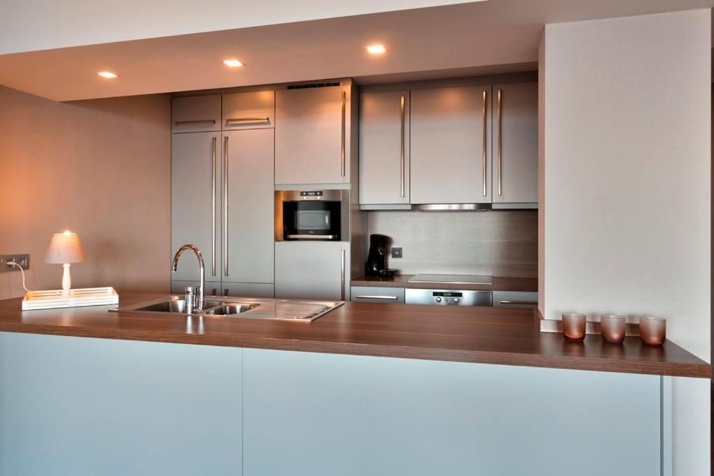 Ferienwohnung Montezuma Luxe Studio Met Frontaal Zeezicht Zonder Aparte Slaapkamer Ostende Exterior foto