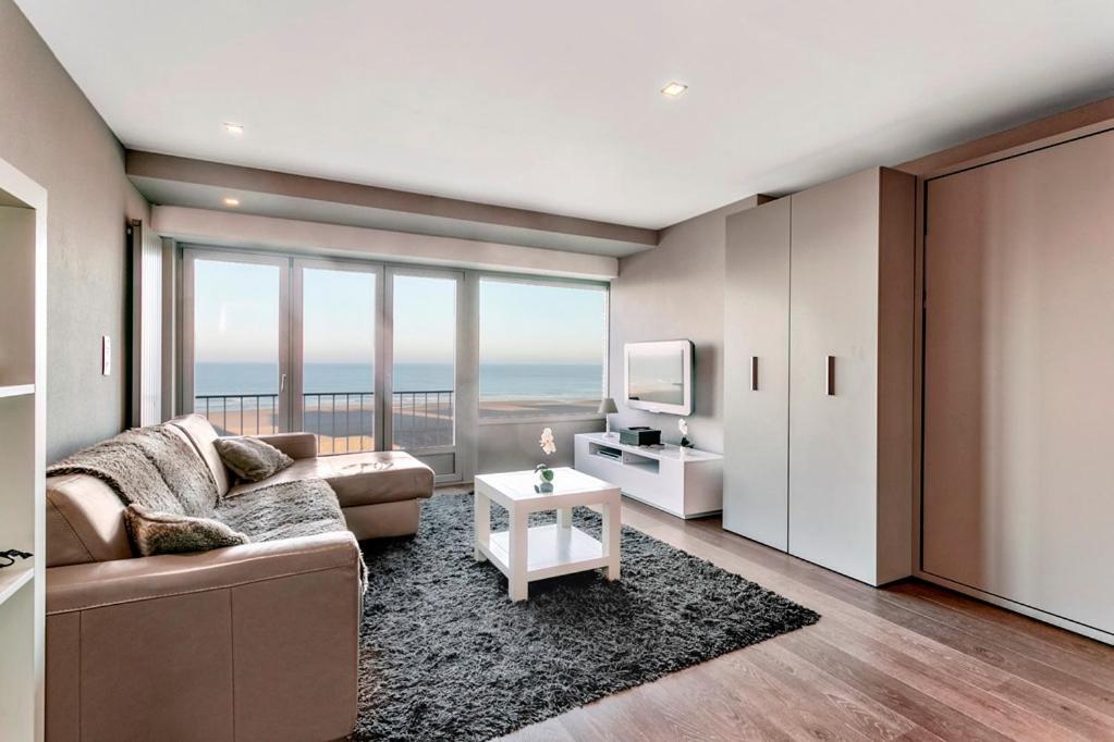 Ferienwohnung Montezuma Luxe Studio Met Frontaal Zeezicht Zonder Aparte Slaapkamer Ostende Exterior foto